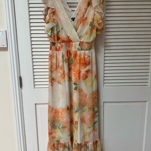 Floral Maxi Dress with Flutter Sleeves Smocked Waist Size Large